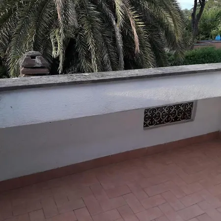 La Mia Casa Immersa Nel Verde بيت للعطل *